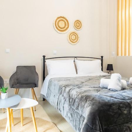 P&K Luxury Apartments 3 Kalamata Bagian luar foto